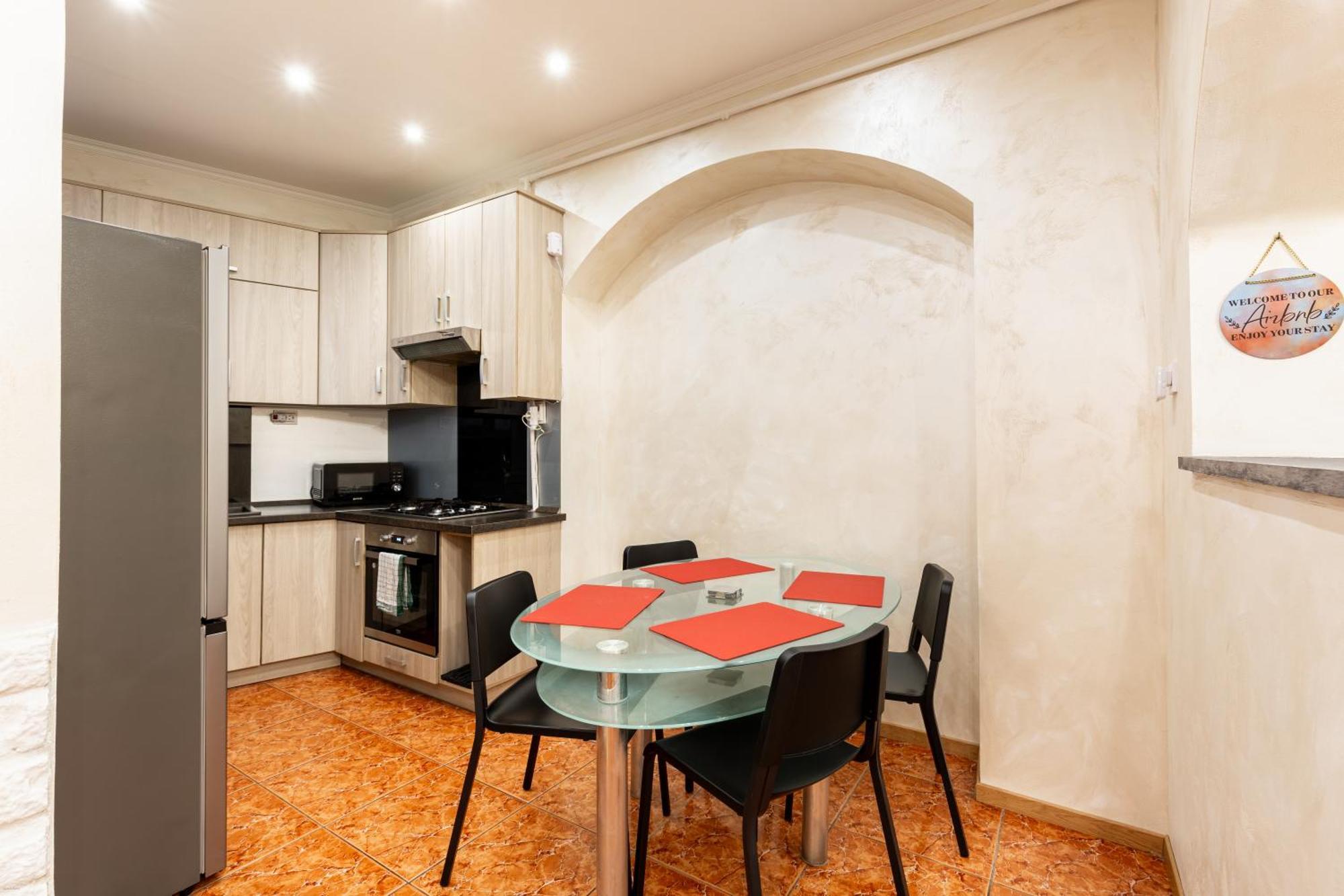 Mari&Emi Flat In Corvin Apartment บูดาเปสต์ ภายนอก รูปภาพ
