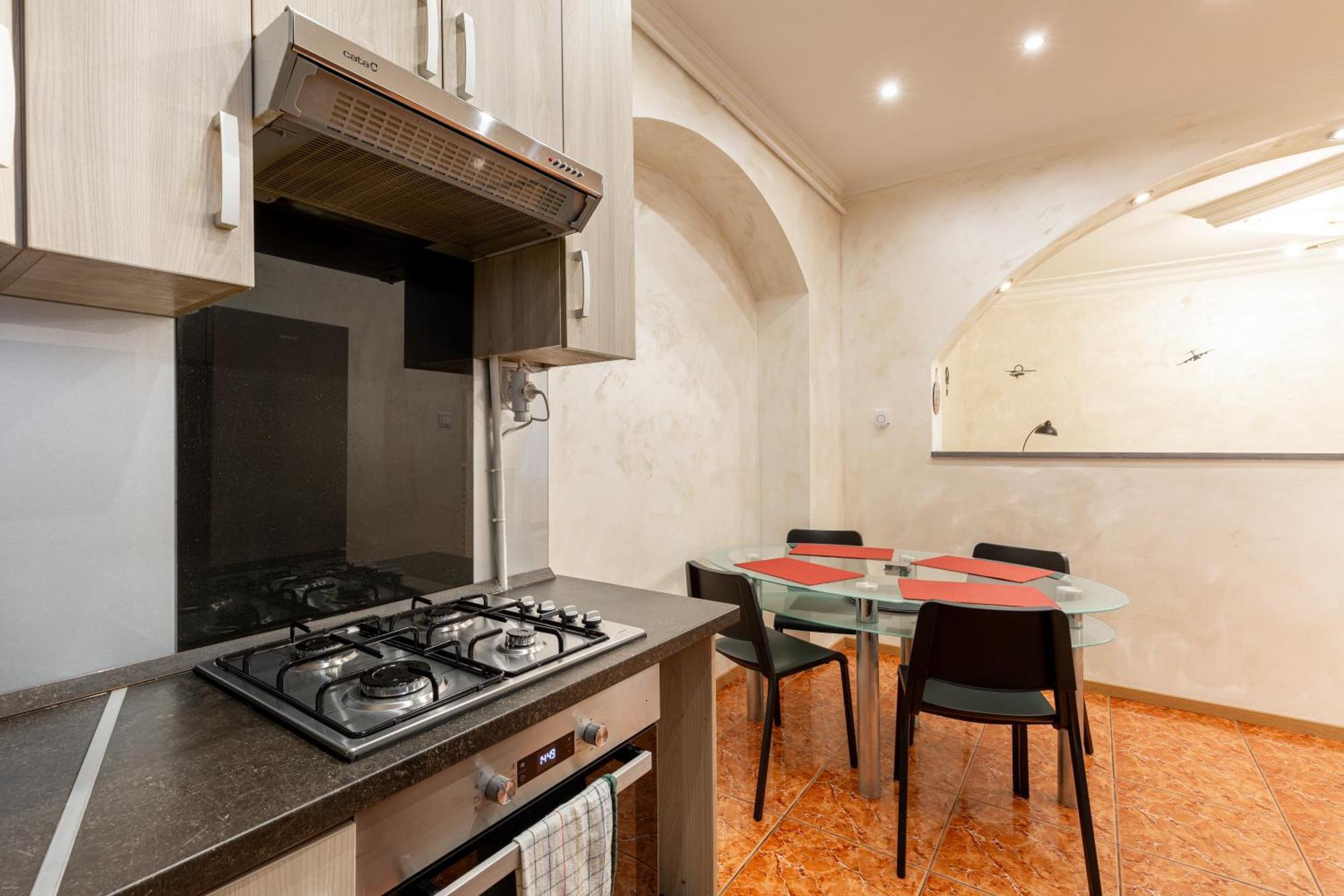 Mari&Emi Flat In Corvin Apartment บูดาเปสต์ ภายนอก รูปภาพ